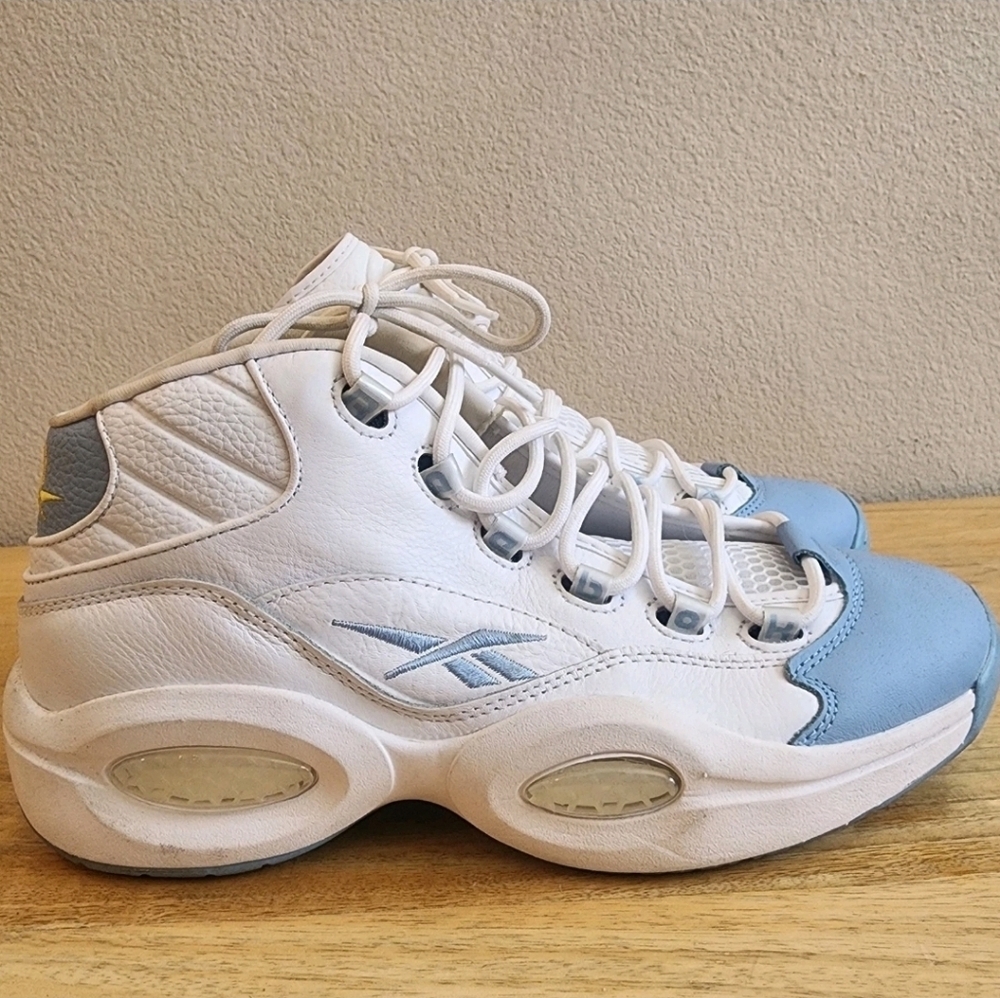 Reebok Question Mid Shoes Men 10.5 White Blue Allen Iverson Basketball Sneakers